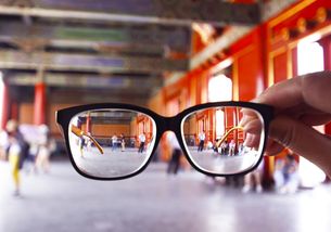 眼鏡滑脫煩惱？幾招實(shí)用防滑技巧助你運(yùn)動(dòng)無(wú)憂