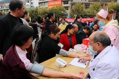 弘揚養(yǎng)老孝老敬老傳統(tǒng)，共建共享老年友好社會